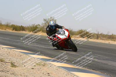 media/Mar-28-2022-Superbike Trackdays (Mon) [[b8603d0f67]]/Open Track Time/Turn 3 Inside/